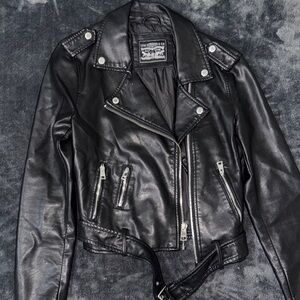 Levi's Women's Classic Black Leather Biker Jacket